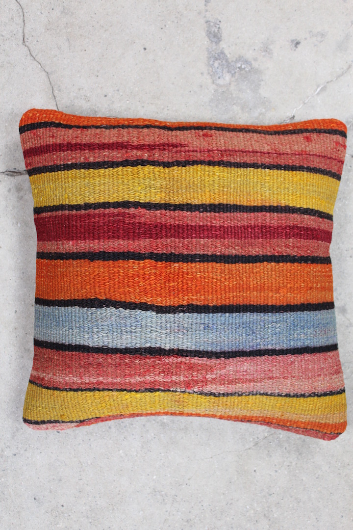Kelimpude-i-orange-striber-nr-563