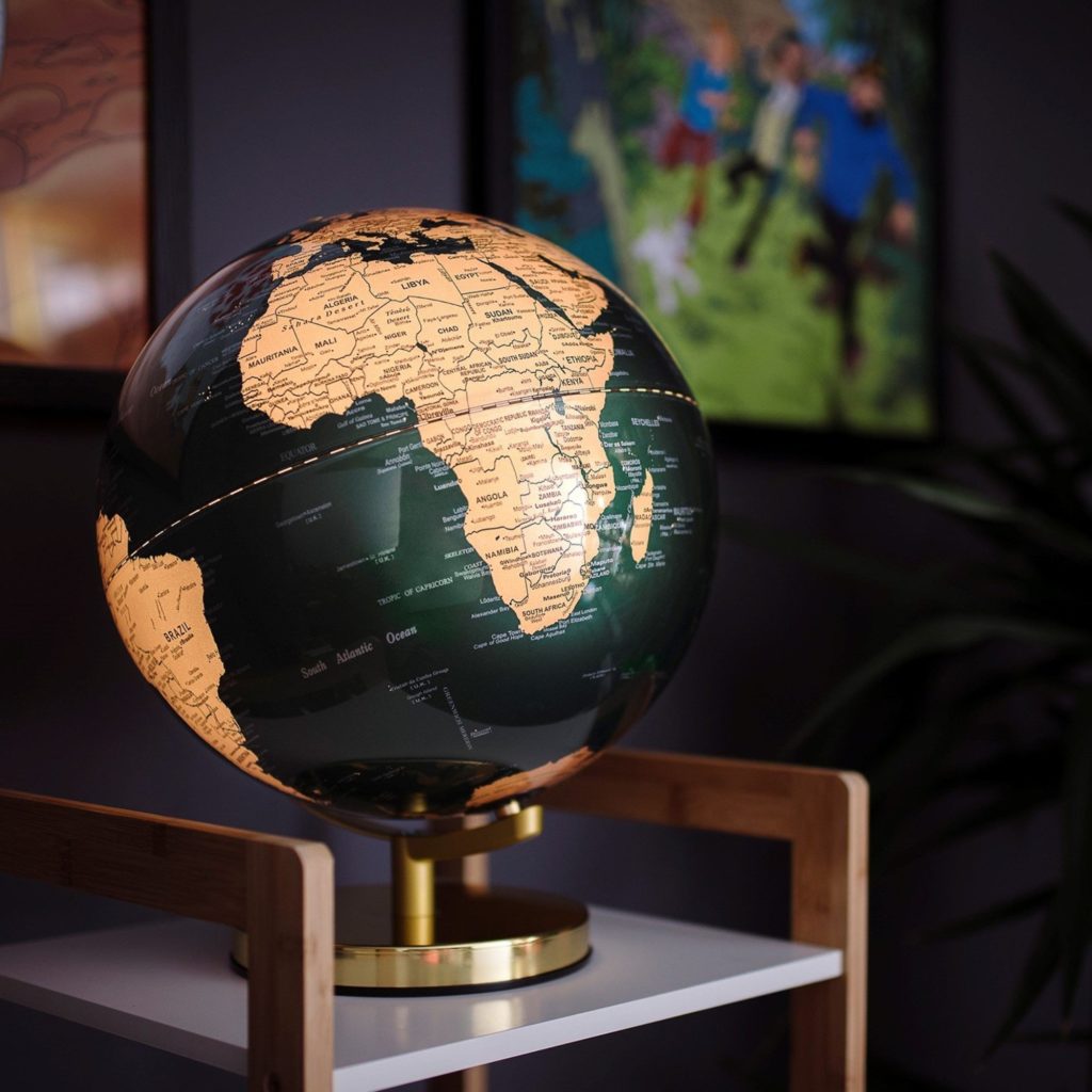 Køb smuk globus med - Globus i lækkert design