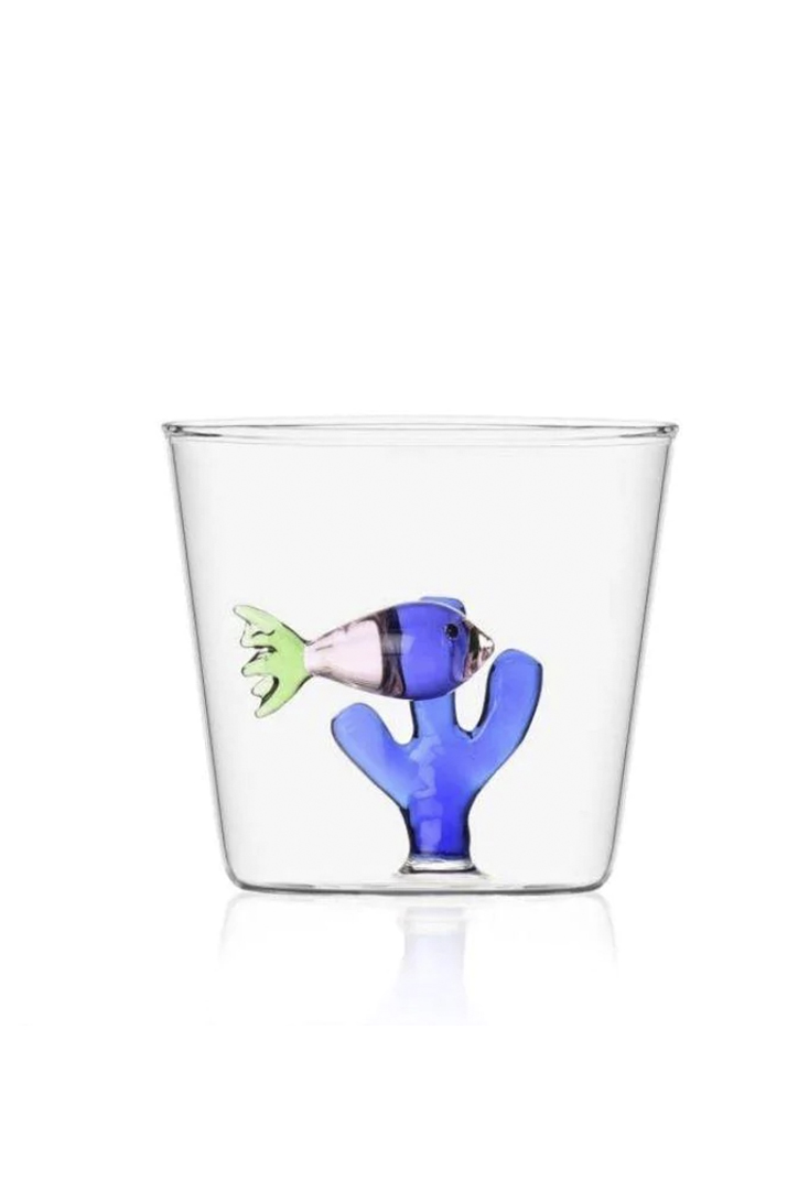 drikkeglas-med-blaa:blaa-fisk