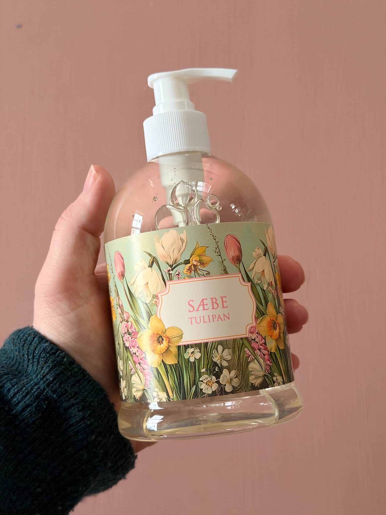 5113-haandsaebe-paaskeblomster