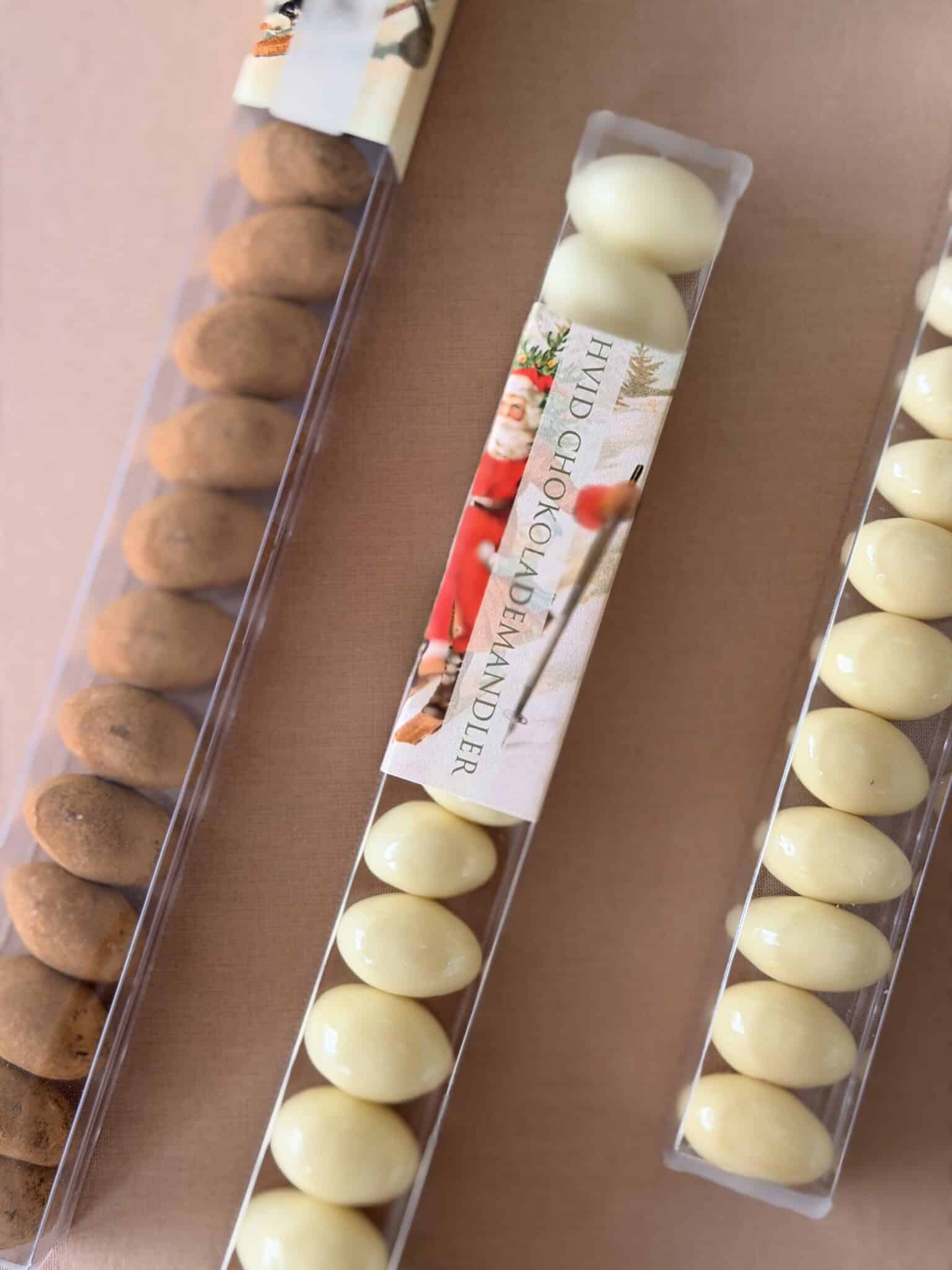 hvid-chokolade-mandler-vintage-julemand-231DK